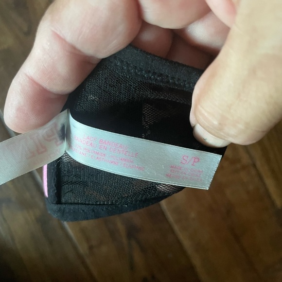 PINK By VS Black Lace Strapless Bra Size S/P - Picture 4 of 5